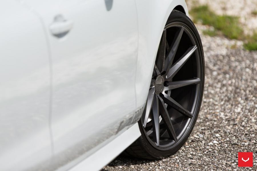 Детали экстерьера Audi RS7 Sportback on Vossen Wheels (CVT) 2017 года  (фото 20 из 52)